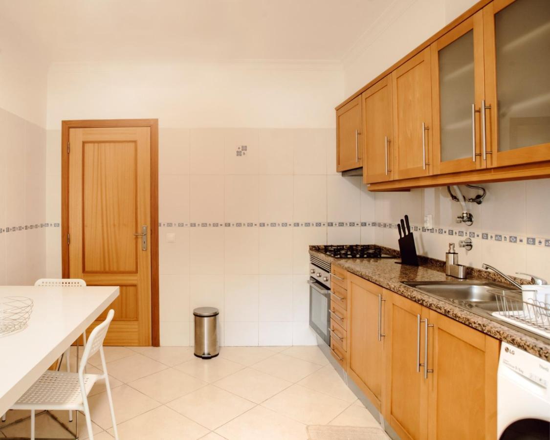 Harbour'S Way, Spacious And Cosy Apartment, With Ac Olhao Exterior photo